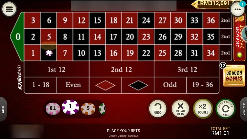 Dragon Jackpot Roulette layout on LPE88 with one chip on number 4, the Dragon Jackpot switch lit and the Dragon Bonus tile showing 12